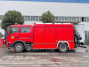 Nouveau camion de secours diesel multifonctionnel |   <span class=keywords><strong>Véhicule</strong></span> de lutte contre l'incendie avec grue à bras articulé 4x2 et éclairage intégré - Product Image 5