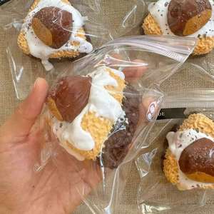 ของเล่นบีบลดความเครียดรูปทรงเกาลัดทำจากซิลิโคน เหมาะสำหรับทุกวัย ใช้เป็นของขวัญได้ - Product Image 2