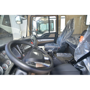 Camion malaxeur à béton HOWO TX 340 HP 8x4 de Chine, certifié sécurité anti-collision européenne, pour le transport de béton - Product Image 4