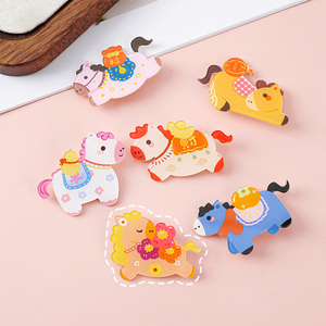 Spot Wholesale Cute cartoon pony brooch Acrylic <b>backpack</b> decoration pin <b>Kids</b> gift accessory pin Plastic Craft Decor - Product Image 2