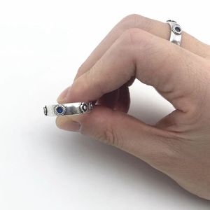 Anillo <span class=keywords><strong>de</strong></span> Anime <span class=keywords><strong>El</strong></span> <span class=keywords><strong>Castillo</strong></span> Ambulante <span class=keywords><strong>de</strong></span> <span class=keywords><strong>Howl</strong></span>, Cosplay <span class=keywords><strong>de</strong></span> Hayao Miyazaki, Anillos Ajustables <span class=keywords><strong>de</strong></span> Metal <span class=keywords><strong>de</strong></span> <span class=keywords><strong>Howl</strong></span> y Sophie, Accesorios <span class=keywords><strong>de</strong></span> Joyería Unisex, Regalo - Product Image 6