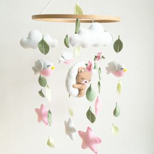CE CPC vente chaude 2023 produits pour bébés peluche ours endormi oiseau suspendu <span class=keywords><strong>boule</strong></span> de laine peluches en bois feutre berceau coran bébé mobiles - Product Image 5