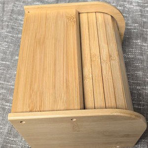 กล่องขนมปังไม้ไผ่สำหรับวางบนเคาน์เตอร์ครัว พร้อมฝาปิด สำหรับใช้ในบ้าน - Product Image 1