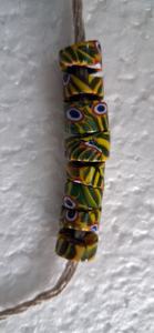 Perles de verre Millefiori colorées de forme ronde avec motif floral, emballage en boîte pour la fabrication de bijoux et les créations artisanales - Product Image 4