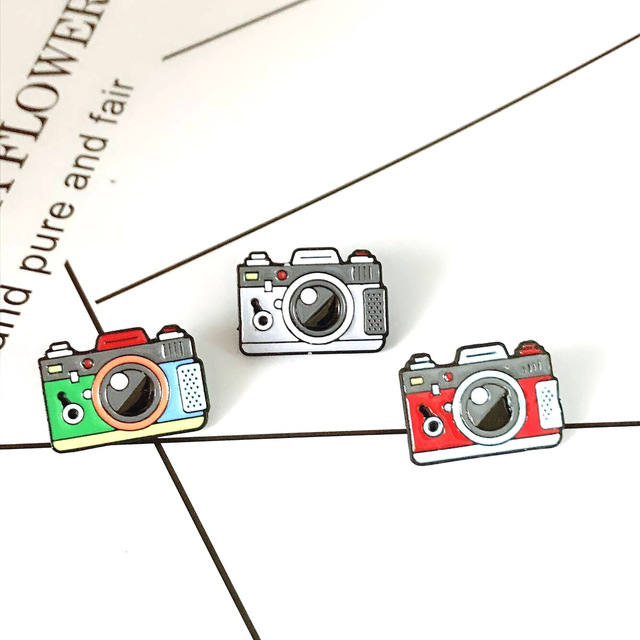 New Arrival Cartoon Metal Pins Badge Wholesale Cute Retro Camera Soft Enamel Pin Brooch Custom LOGO Lapel Pins Camera for Bag