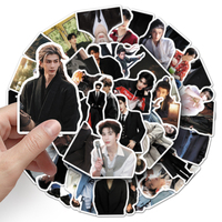 51 autocollants PVC de haute qualité à motif photo de la célébrité Zhang Linghe pour coques de téléphone, ordinateurs et appareils photo