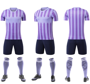 Completo Kit Calcio Uomo 2026 Thailandia Qualità Premium: Maglia e Pantaloncini Traspiranti Personalizzabili con Strisce HAALAND <span class=keywords><strong>RONALDO</strong></span> MODRIC - Product Image 3