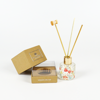 Bouteille de parfum rechargeable Ensembles de diffuseurs de roseaux Boîtes d'emballage Collection de parfums Bouteille vide Diffuseurs de 50 ml Boîte de gaufrage de voiture