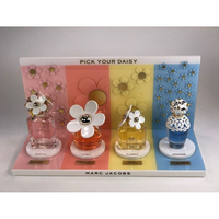 RAY YI Présentoirs personnalisés en acrylique pour cosmétiques et parfums, pour une présentation de luxe en magasin
