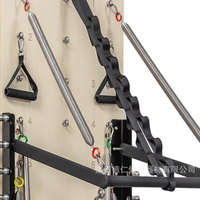 Machine de Pilates murale en bois d'érable avec une charge maximale de 150 kg, certifiée ISO9001/CE, pour les exercices de mise en forme du corps et de yoga