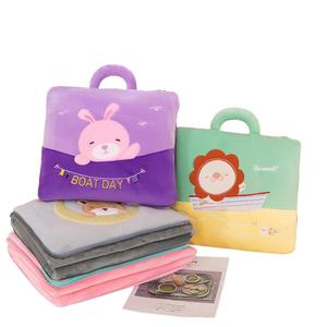 AIFEI TOY Multifunktionales 2-in-1 PP-Baumwolle Besticktes Cartoon-förmiges Plüschkissen-Decke Set Anpassbar für Auto/Büro - Product Image 1