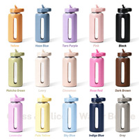 Gobelet en verre moderne et minimaliste de 800 ml avec paille, couvercle, échelle de mesure, manchon en silicone portable résistant à la chaleur, couleur unie, unisexe