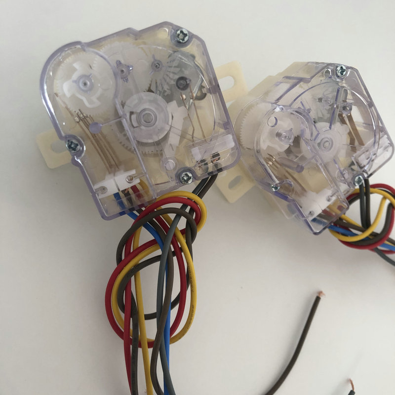 Sei linee 180 gradi giallo