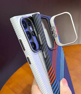 Funda de teléfono de fibra de carbono magnética a prueba de golpes de gama alta para Samsung <span class=keywords><strong>S23</strong></span> S24 S25 cubierta de teléfono móvil con lente de Metal de ultra alta calidad - Product Image 3