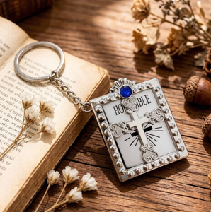 Llavero <span class=keywords><strong>de</strong></span> Metal Vintage con Cruz y Mini Biblia, Colgante Religioso Cristiano, Regalo para Amigos, Venta al por Mayor en Stock - Product Image 3