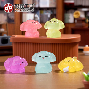 Figurine de chiot mignonne qui brille dans le noir, en résine, mini décoration animale, ornement de bureau et de voiture, accessoire pour enfants de 7 à 12 ans - Product Image 4