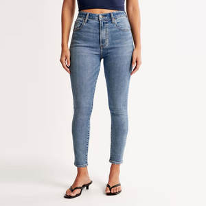 Pantalones Vaqueros Casuales de Mujer, Corte Ajustado, Tela Denim de Peso Medio Premium, Cintura Alta, Pierna Recta, Color Azul, en Venta - Product Image 4