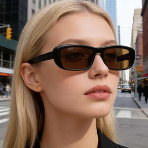 Lunettes de soleil polarisées à petite monture carrée pour femmes, nouvelle mode, noires, verres UV400 TAC, monture en plastique et en métal, KS 3927 - Product Image 2