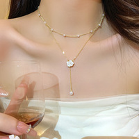 Collier XL299 de luxe léger, design de niche, double couche, camélia, or, diamant, acier inoxydable, pour femme, longue chaîne à pampilles, ras du cou