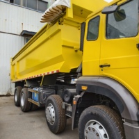 Nouveau prix usine HOWO Sinotruck Camion benne 8X4, Camion benne basculante 40-60 tonnes, 12 pneus, Camion benne poids lourd