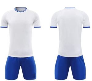 Футбольные формы на заказ: сублимационная печать логотипов, дизайн футбольных комплектов, футболки - Product Image 1