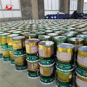 Peinture de toit en polyuréthane hautement élastique et résistante à la chaleur Revêtement imperméable moderne pour application de mur en métal et de toit de parc - Product Image 2