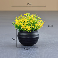 Mini plante artificielle en plastique vert Eucalyptus Bonsaï transfrontalier, ornement de fleur artificielle pour la décoration de la maison, du salon et du bureau