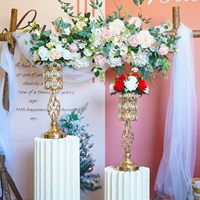 Accessoires de fête de mariage, support de fleurs en cristal haut en métal doré, centres de table pour événements de mariage