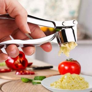 Manufacturer Mini Zinc Alloy Manual Garlic Press Kitchen Tools Small Lime Fruits Juicer Garlic Presser Ginger <b>Chopper</b> - Product Image 2