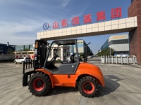 Forklift HECA Heavy Duty untuk Medan Kasar 2WD/4WD Mesin Diesel Kapasitas Angkat Tinggi 2-3.5 Ton Tiang 3 Tingkat untuk Lokasi Konstruksi