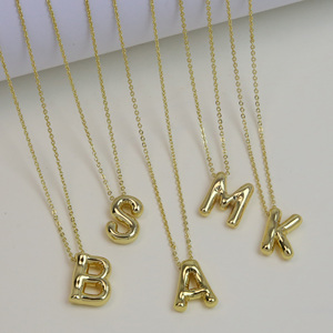 Collana a catena a maglie iniziali con ciondolo classico con 26 lettere regalo per festa di compleanno femminile - Product Image 1