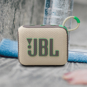 <span class=keywords><strong>JBL</strong></span> GO4 Music Cube 4a Generazione, Altoparlante Wireless 5.3 Portatile per Esterni, Mini Sistema Audio con Bassi Profondi, Resistente alla Polvere - Product Image 2