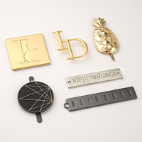 Etiqueta de Metal con Nombre en Letras Doradas y Plateadas de Diseño de Lujo, Etiqueta de Ropa con Logotipo Personalizado, Etiquetas de Metal para Bolsos, Etiqueta de Metal con Logotipo Personalizado para Bolsos de Mano