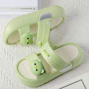 Pantuflas Beige Piglet para Mujer, Suela Gruesa, Punta Redonda, Sandalias Casuales de Playa, Cómodas, Antideslizantes, Suela Suave, Zapatos Chunky - Product Image 5