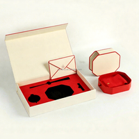 Caja de Regalo Magnética Beige para Productos Cosméticos y Joyería, Diseño Creativo para una Experiencia de Desempaquetado Inolvidable, Caja de Presentación Elegante
