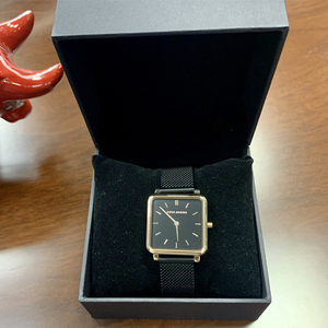 28mm Simple Square Watch Female Niche Brand <b>Small</b> Dial Retro Fashion Quartz Watch - Product Image 6