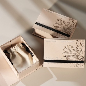 Fournisseur de boîtes cadeaux en carton 2 pièces avec lien en ficelle, boîte de rangement en forme de livre, boîte cadeau pliable de taille moyenne avec pochette - Product Image 2