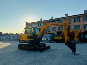 Excavadora Hidráulica HYUNDAI 60VS Original, EN VENTA, Buen Estado, Sin Fugas, Giro de Cola Cero, Bomba Yanmar, Modelo 2022, 3.5 Toneladas - Product Image 6