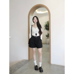 Ensemble de shorts pour femmes de bonne qualité, plusieurs couleurs, style coréen, ODM OEM, fabricant vietnamien, qualité supérieure - Product Image 1