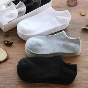 Großhandel Frühling Sommer Weiß Schwarz Grau Herren Socken Solid Low Cut Socken Atmungsaktive Söckchen Für Männer