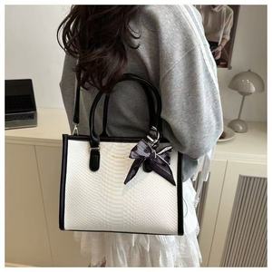 Sac à bandoulière pour <span class=keywords><strong>femme</strong></span> 2026 – Tendance, en PU, imperméable, avec fermeture éclair et rabat, durable, portable, décontracté, idéal pour l'été - Product Image 3