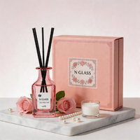 Bouteille diffuseur de parfum en verre rose vide 150 ml avec bouchon en liège et capuchon doré, carrée, pour aromathérapie et parfum d'ambiance rechargeable