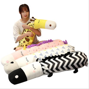 Forme animale peluche peluche <span class=keywords><strong>coussin</strong></span> de couchage doux lion géant girafe long corps oreiller en peluche personnalisé long corps réaliste en peluche jouet - Product Image 1