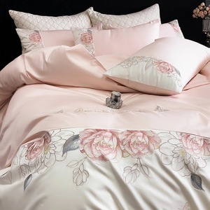 Ensemble de quatre pièces en satin de coton pur moderne de <span class=keywords><strong>luxe</strong></span> léger literie toutes saisons 200TC nombre de fils personnalisable certifié Oeko-Tex - Product Image 4