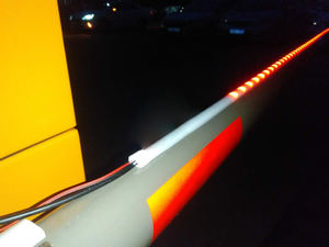 شرائط إضاءة بذراع الذراع, شرائط إضاءة بذراع الذراع ، إضاءة LED RGB ، مع ضوء أحمر وأخضر ، تغيير اللون عند انخفاض شريط الرفع ، 30 درجة - Product Image 5