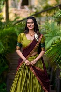 Traditionele Zuid-Stijl Poly Katoen Half <span class=keywords><strong>Saree</strong></span> Met Georgette Dupatta Zari Weefwerk Lehenga Set - Product Image 3