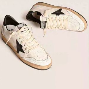 Chaussures Rétro Effet Vieilli pour Femme, Chaussures de Sport Plates en Cuir Effet Vieilli avec Étoiles pour Homme, Semelle Intérieure Rehaussante à Cinq Branches en Forme d'Étoile - Product Image 2