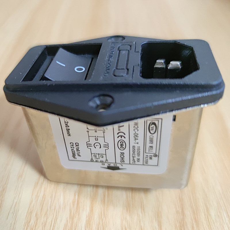 Filtre EMI 250V 10A Monophasé – Universel, Avec Connecteur, Marque Uxcell