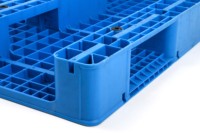 Paleta Europea Resistente de Una Sola Cara, Entrada de 4 Vías, Plástico Reciclado, Carga Estática de 5T, 10 Refuerzos de Acero para Almacenamiento Industrial