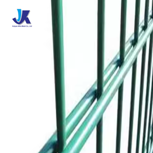 Cerca de malla de alambre doble galvanizada económica y práctica: valla de separación para granjas ganaderas - Product Image 5